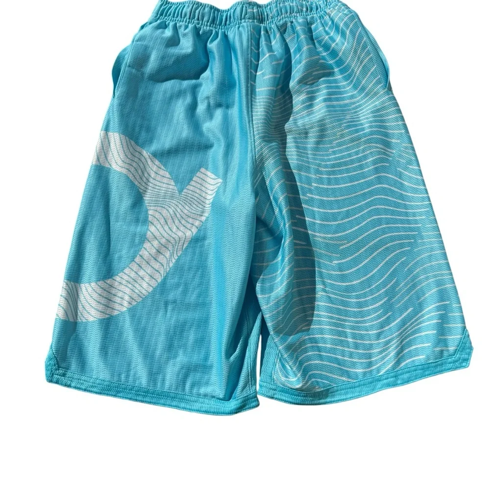 Nike Boy’s Kevin Durant Blue and White Basketball Shorts Size XL